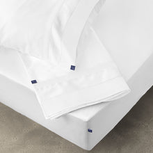 Load image into Gallery viewer, white