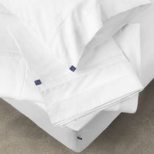 Load image into Gallery viewer, white