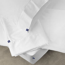 Load image into Gallery viewer, white