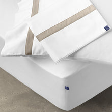 Load image into Gallery viewer, beige