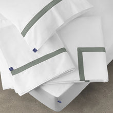 Load image into Gallery viewer, olive